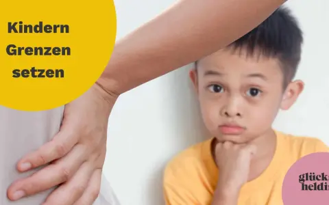 Ein Kind blickt nachdenklich, während eine Hand im Vordergrund liegt. Der Text "Kindern Grenzen setzen" ist prominent platziert.