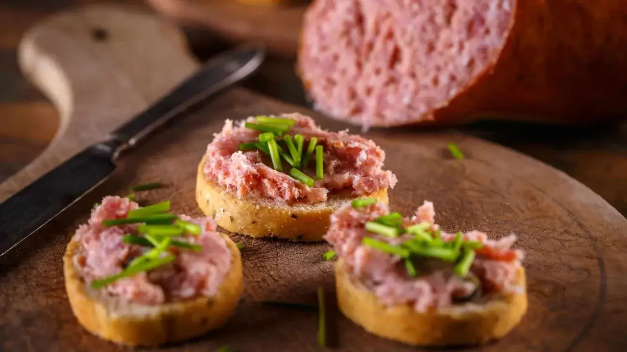 Teewurst-Brote mit Schnittlauch, ein Genuss f&uuml;r jede Schwangerschaft.